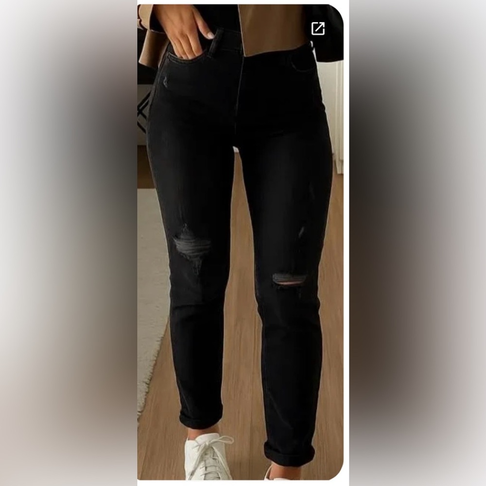 Arizona Black Distressed Jeans